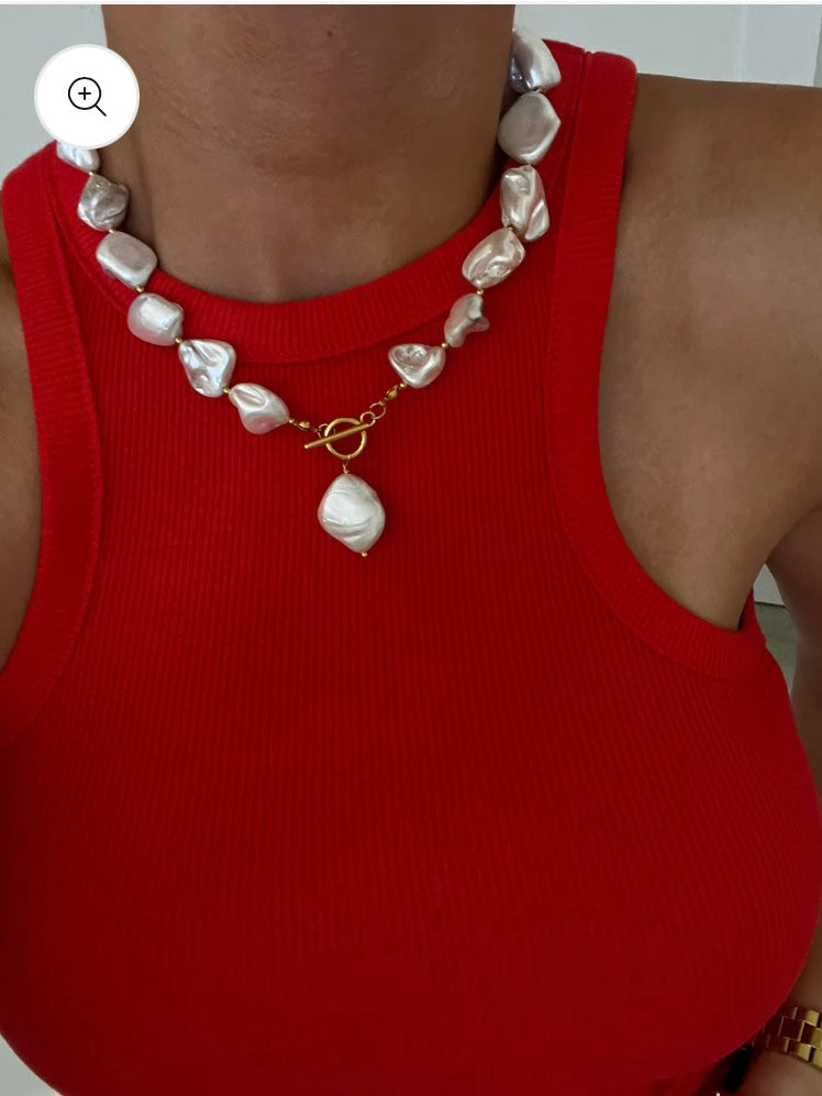 Chunky Pearl Necklace