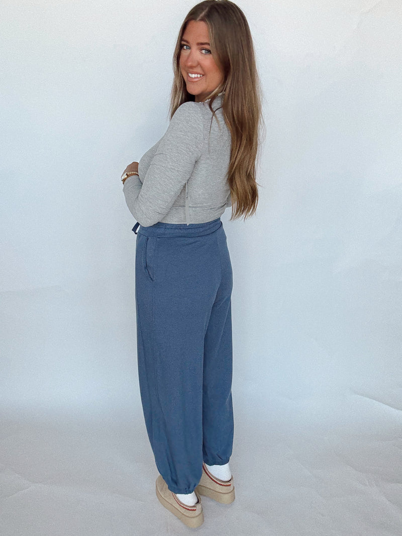 Dusty Navy Scuba Jogger