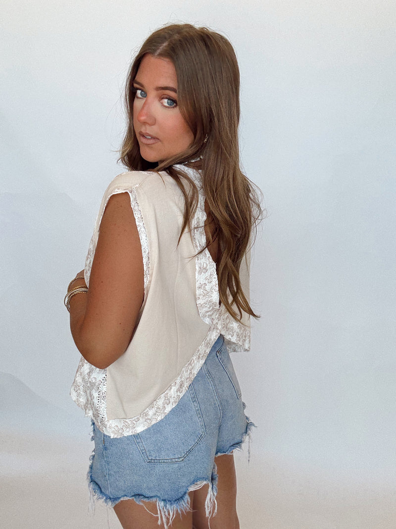 Floral Peekaboo Top | RESTOCK