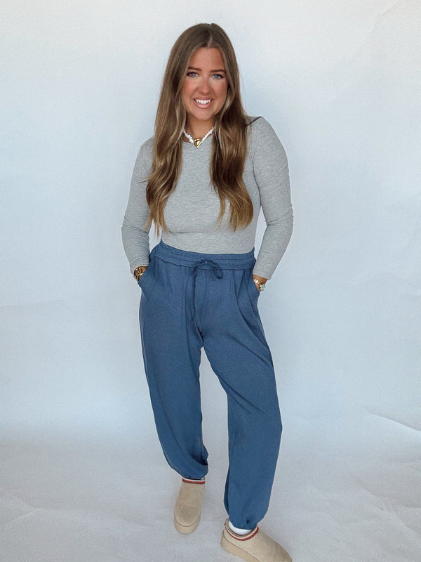 Dusty Navy Scuba Jogger