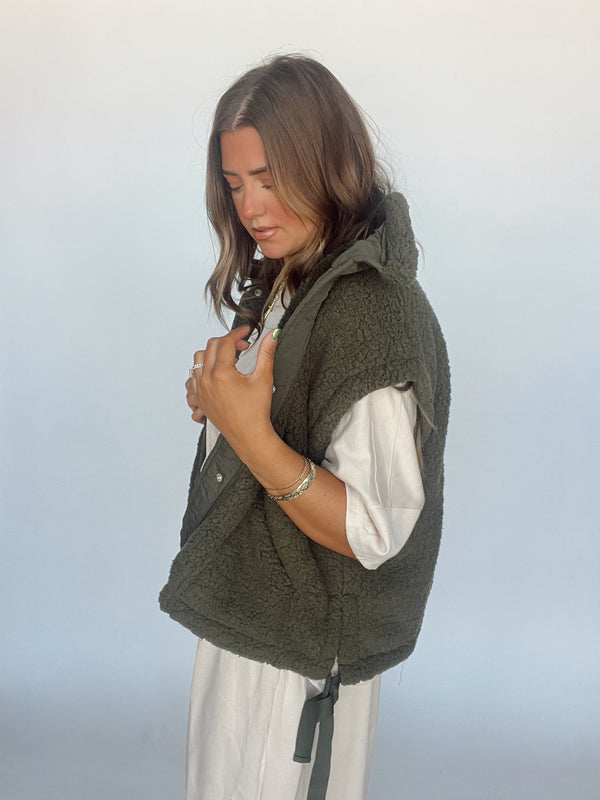 The Teddy Vest | OLIVE